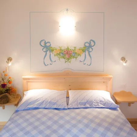 Hotel apartamentowy Edelweiss 3*