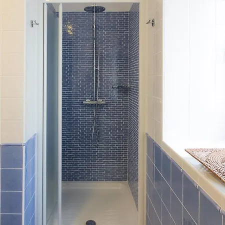 Edelweiss 아파트호텔 3*