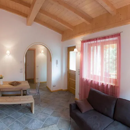 Edelweiss アパートホテル