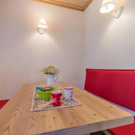 Hotel apartamentowy Edelweiss Alleghe