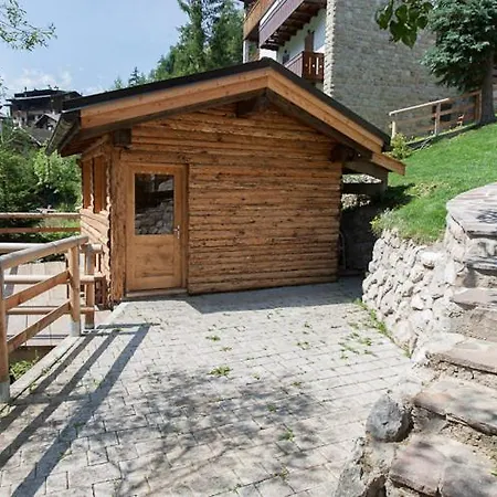 アパートホテル Edelweiss