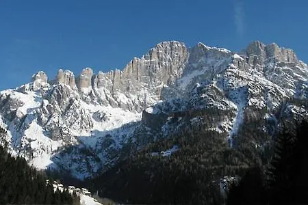 アパートホテル Edelweiss 3*