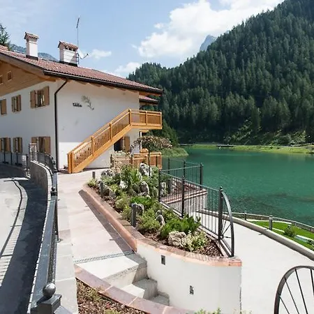 Aparthotel Edelweiss 3*
