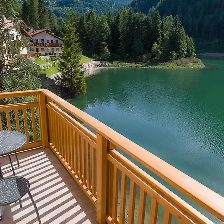 Aparthotel Edelweiss 3*