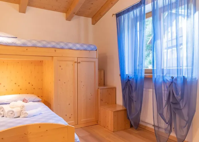 Edelweiss Aparthotel 3*