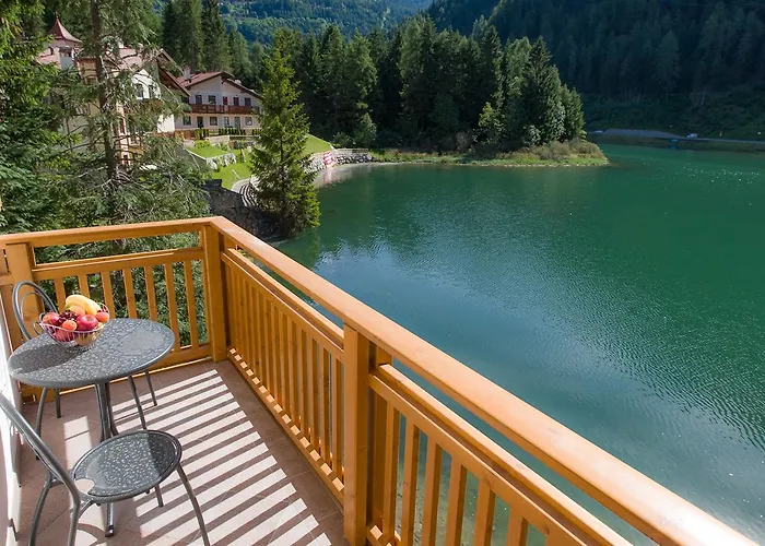 Aparthotel Edelweiss 3*